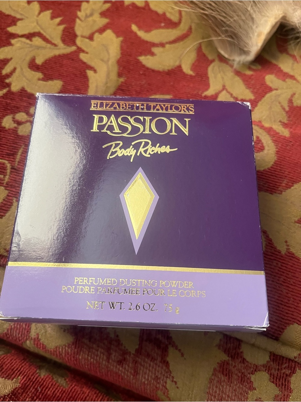 Elizabeth Taylor's Passion Perfumed Dusting Powder - Purple